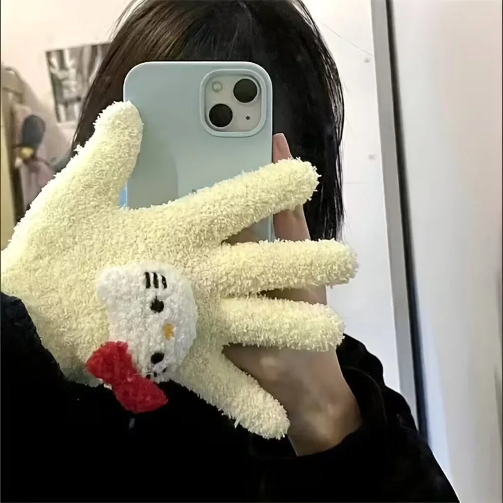 HELLO KITTY Pale Yellow‎ Fuzzy Gloves Mittens BRAND-NEW & SO CUTE!